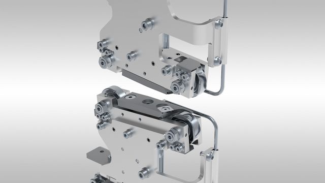 Flat scrapers with pre and post-sensing for high feed rates Flat scrapers with pre and post-sensing for edgebanding